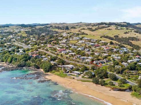 2 Seaview Road, Cable Bay