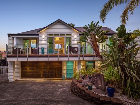 2/47 Deep Creek Road, Waiake
