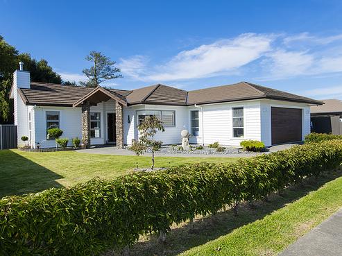 43 Sterling Park, Lytton West