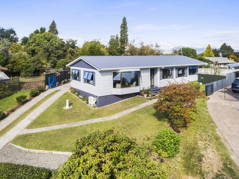 6 Taurus Place, Kawaha Point