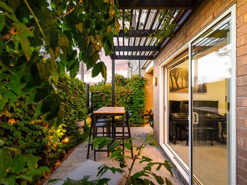 12/31 Verbena Road, Birkdale
