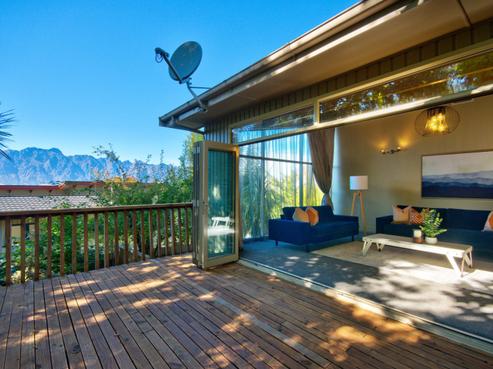 166 Fernhill Road, Fernhill/Sunshine Bay