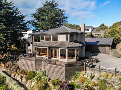 297 Highcliff Road, Highcliff