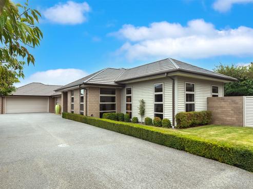 142 Hussey Road, Northwood