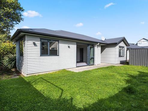 26B Law Street, Caversham