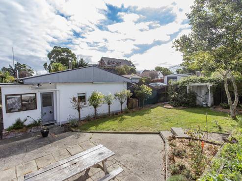 45 Batten Grove, The Pines Beach