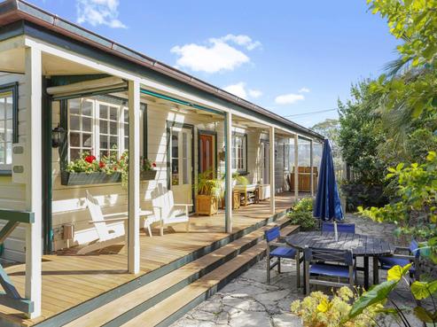 146 Attwood Road, Paremoremo