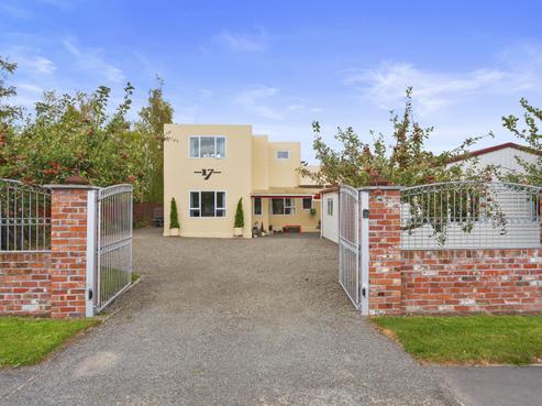 17 Mackenzies Road, Waipara