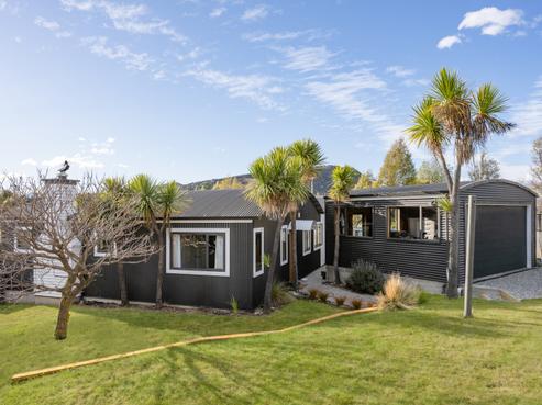 9 Aspinall Street, Wanaka