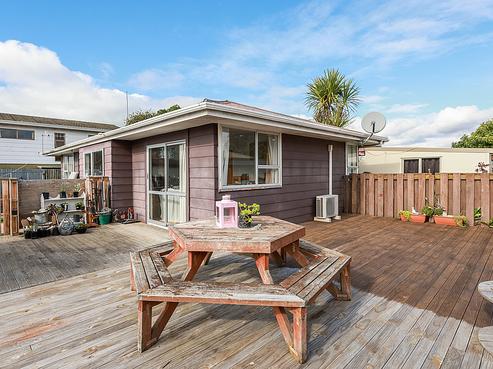 69 Lanark Crescent, Tamatea