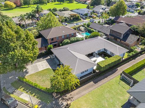 18 Len Garlick Place, Pahurehure