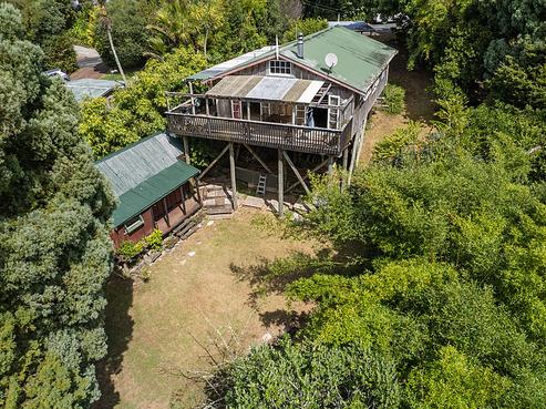 118 Victory Road, Laingholm