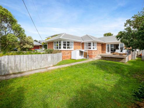 46A Te Atatu Road, Te Atatu South