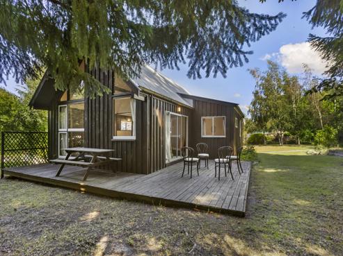 17 Strode Avenue, Naseby
