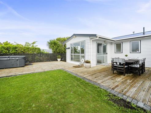 28 Redvers Drive, Belmont