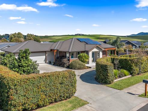 17 Awanui Crescent, Matakana
