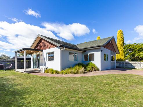 4 Aubrey Crescent, Rainbow Point