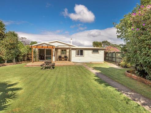 6 Shelswell Street, Westport