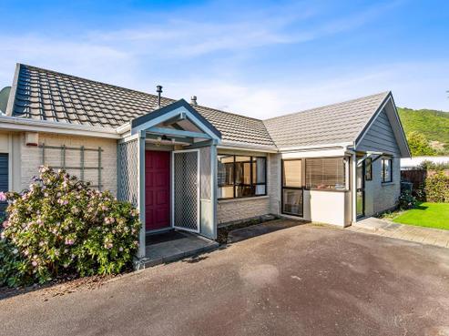 7A Graham Grove, Waikanae