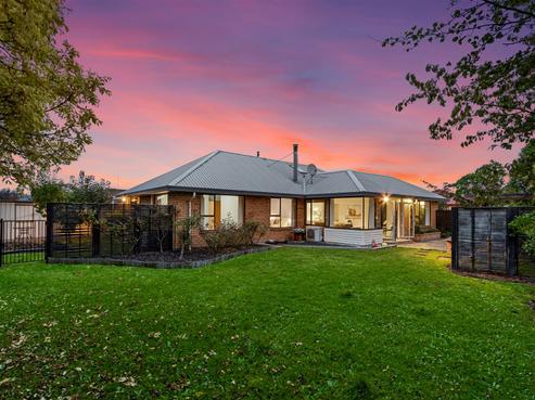 16 Nepal Place, Burnside
