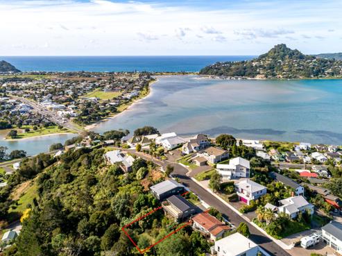 8 Ridge Road, Tairua
