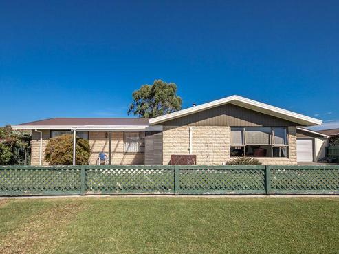 22 Lyndhurst Street, Westport