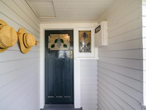 138 High Street, Bulls