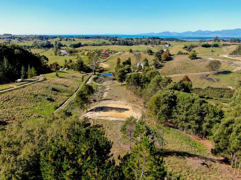 143 Carlyon Road, Mahana