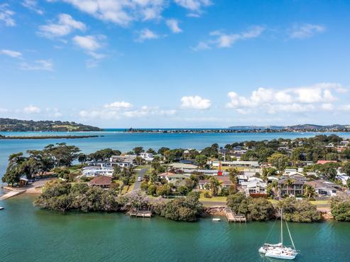 47 Riverside Drive, Point Wells