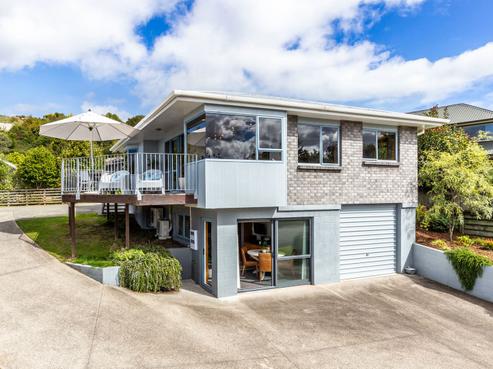 19 Reeves Road, Acacia Bay