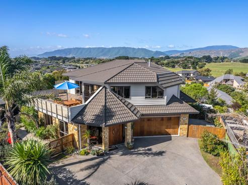 5 Shearwater Rise, Paraparaumu Beach