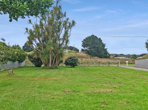 4 Otereo Street, Hokio Beach