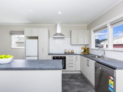 8 Benge Crescent, Clouston Park