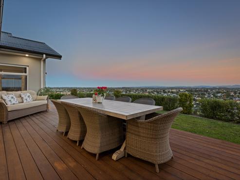 6 Ridgeway Terrace, Taradale