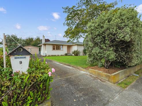 9 Tararua Terrace, Cloverlea