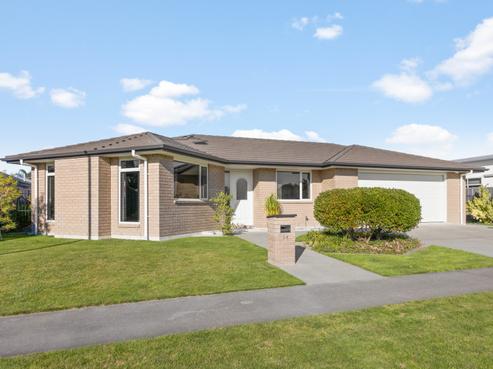 54 Orotu Drive, Poraiti