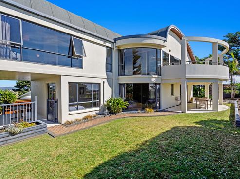 17 Island View Heights, Coastlands