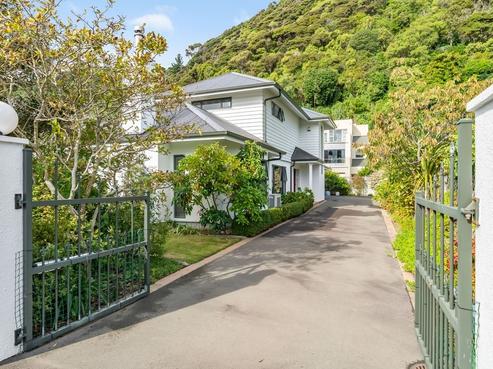 209 Muritai Road, Eastbourne