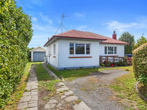 22 Aroha View Avenue, Te Aroha