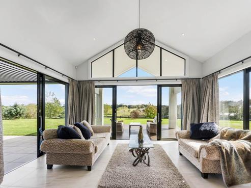 8 Briar Lane, Whitford