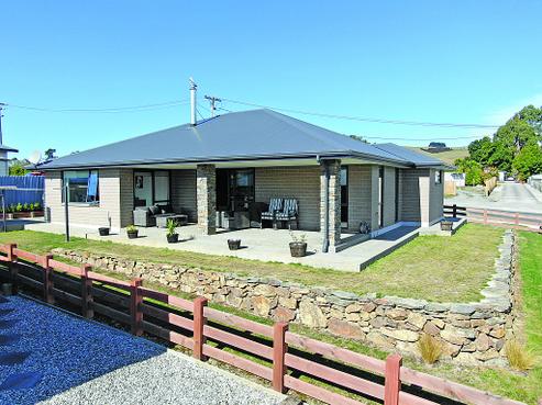 27 Thurso Street, Lawrence