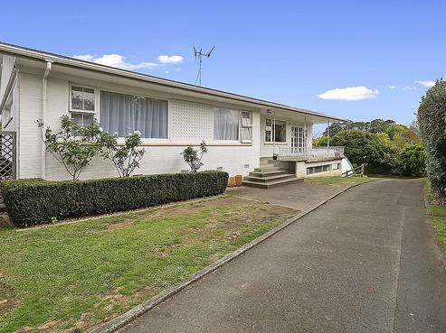 26 Houchens Road, Glenview
