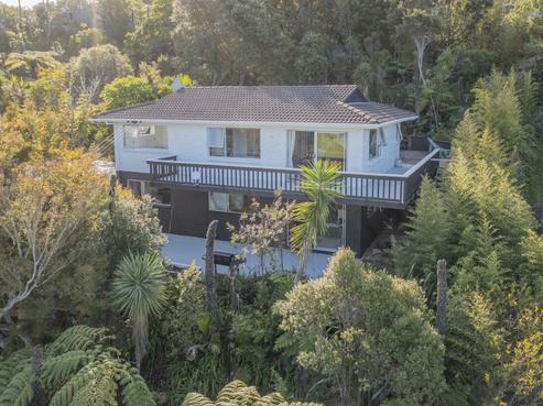 40 Ocean Beach Road, Tairua