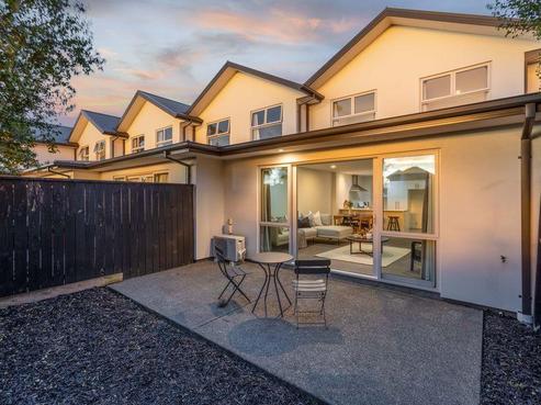 5/39 Gallaghan Close, Wigram