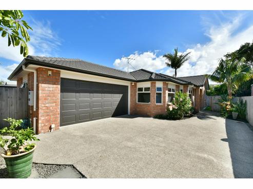 25A Pine Road, Orewa