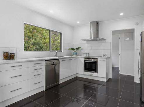 18 John Road, Stanmore Bay