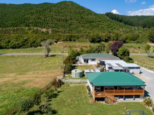 270 Wai-iti Valley Road, Wakefield