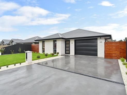 70 Quinn Crescent, Woodend