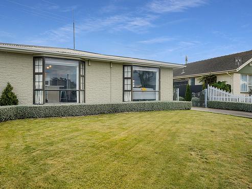 55 Boston Avenue, Hornby