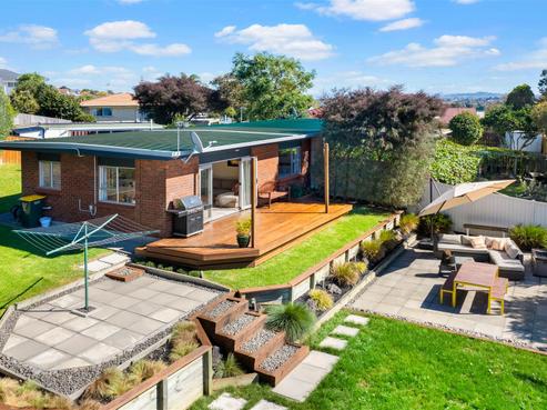 2/2 Dalwhinnie Parade, Highland Park